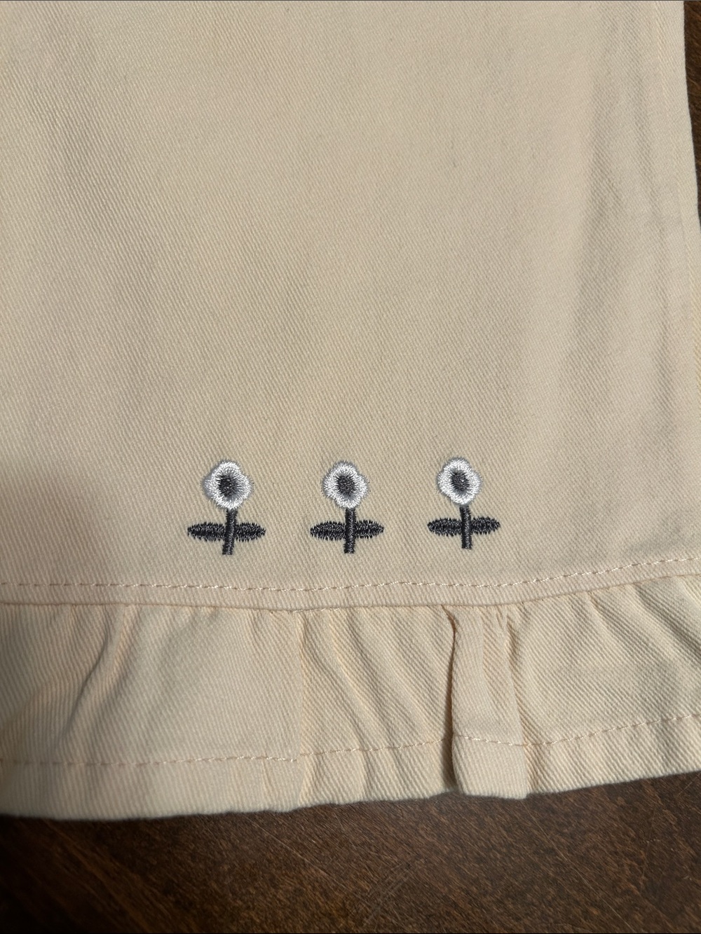 Embroidered Pants - Picture 2 of 2